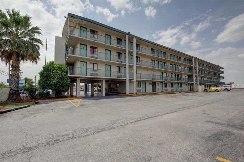 Red Roof Inn San Antonio Northeast - Rittiman Rd Eksteriør billede