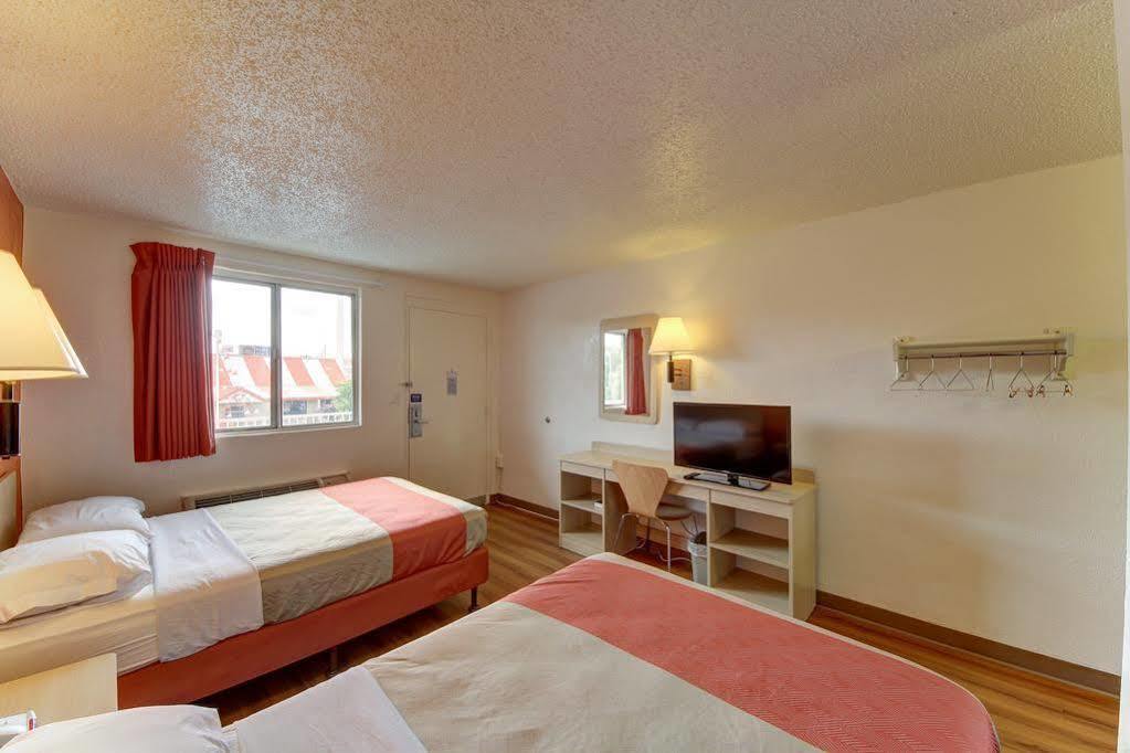 Red Roof Inn San Antonio Northeast - Rittiman Rd Eksteriør billede